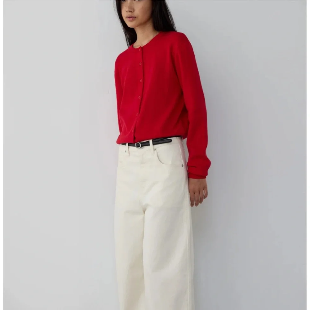 Red cardigan from oak and fort - Picture 2 of 4